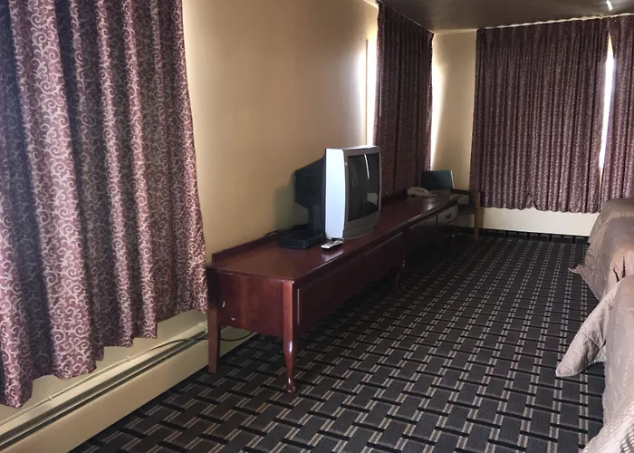 Travelodge By Wyndham Motel 2*