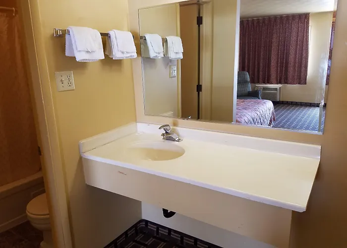 Motel Travelodge By Wyndham 2*