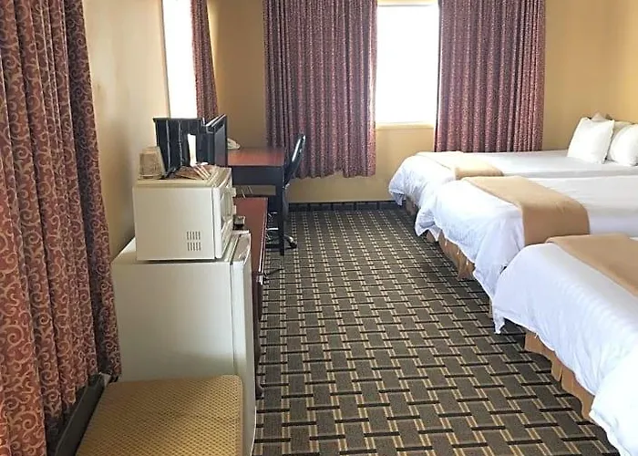 Travelodge By Wyndham Motel 2*