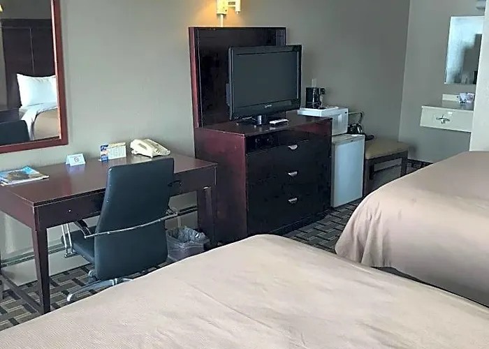 Travelodge By Wyndham Motel 2*